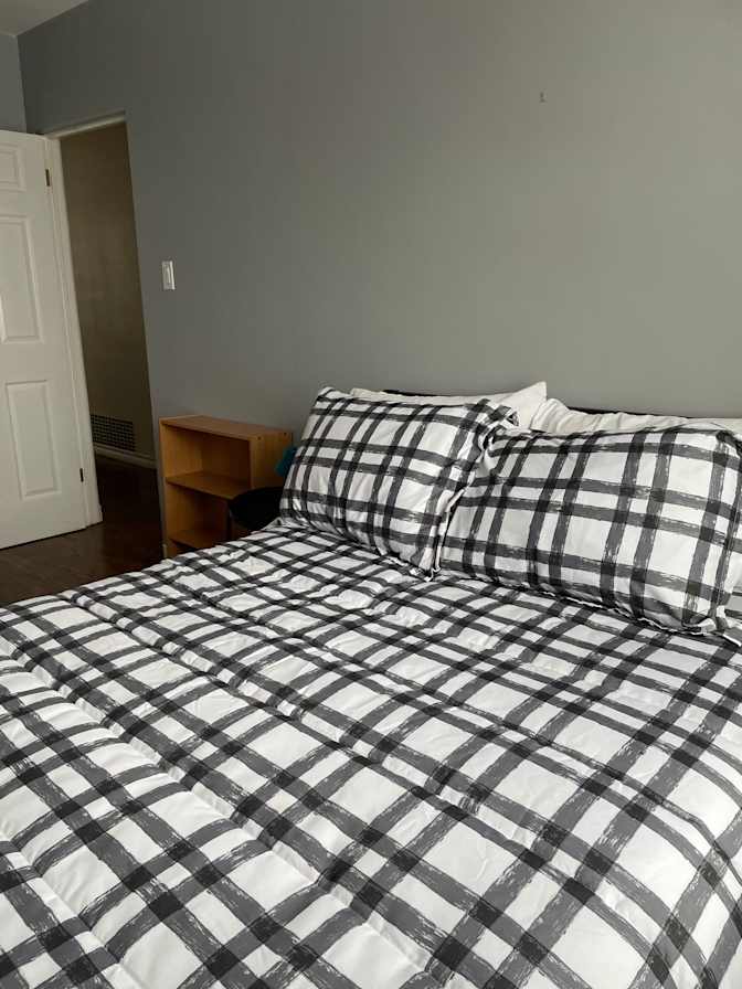 Furnished Private Room's room