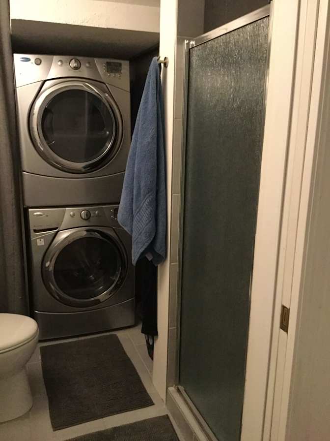 Cléo and Carl's room