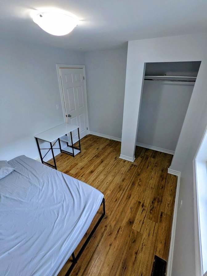 Photo of Student Rentals UWindsor's room