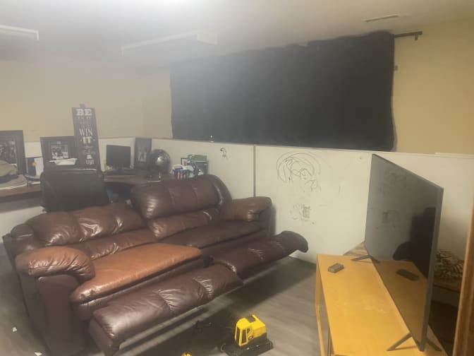 Kinsley Pearen's room