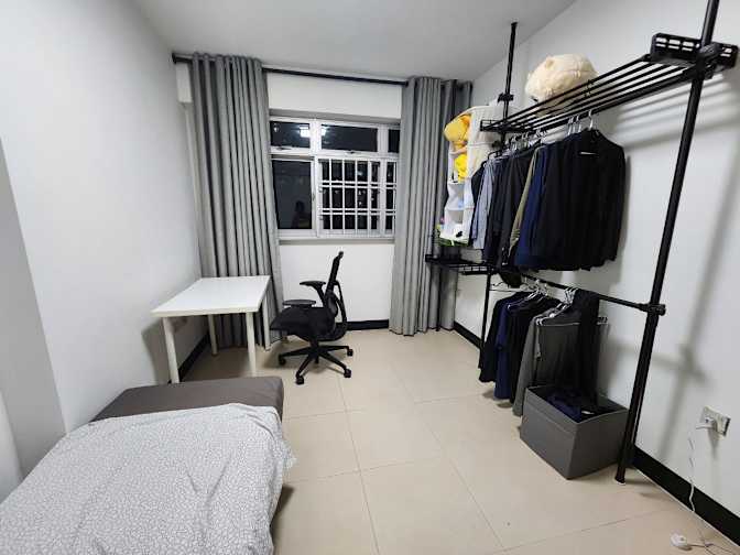 Photo of Ellen's room