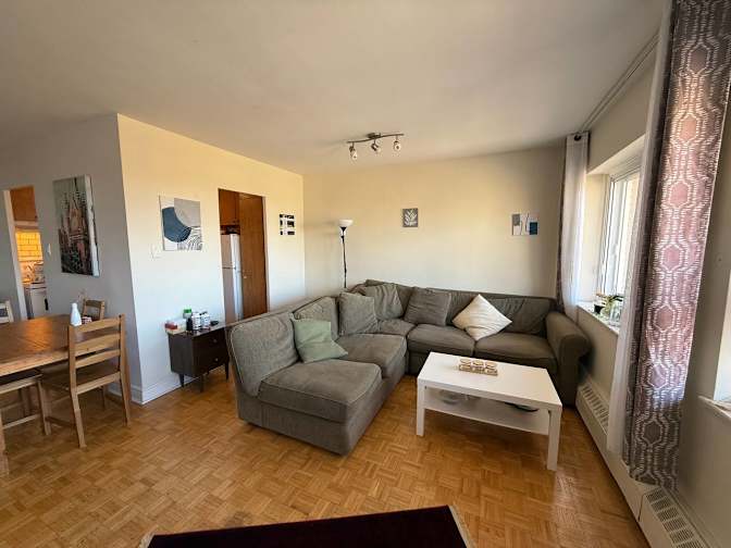 Photo of Pouria's room