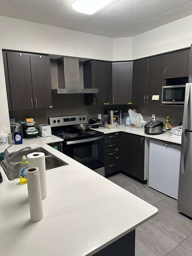 Steven Zhuang's room