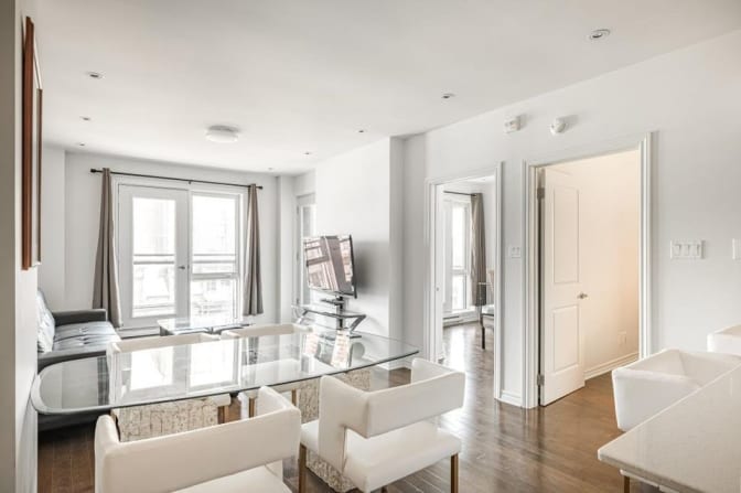 Matthew Achkarian's room