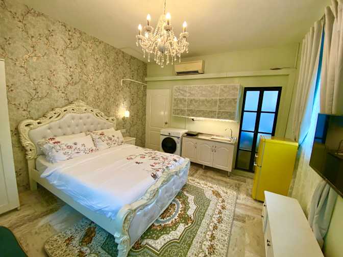 Photo of Louis's room