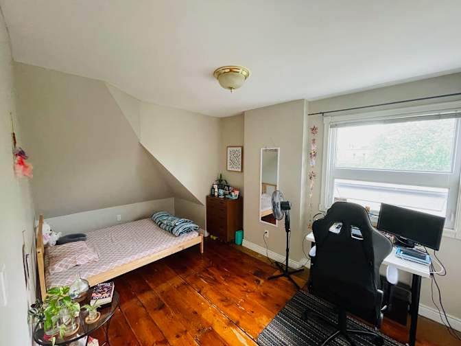 Photo of Lorri's room