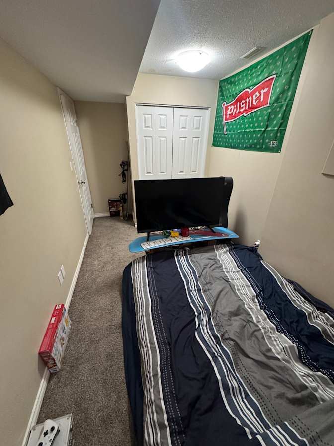 Raina Sundquist's room