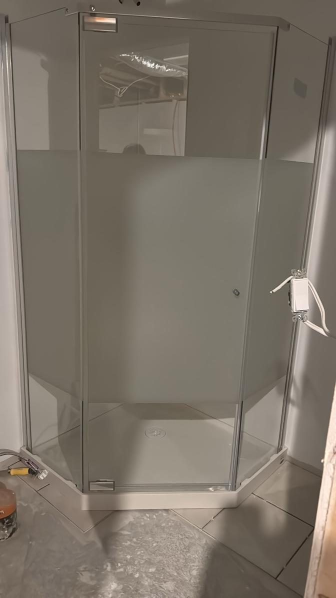 mandeep grewal's room