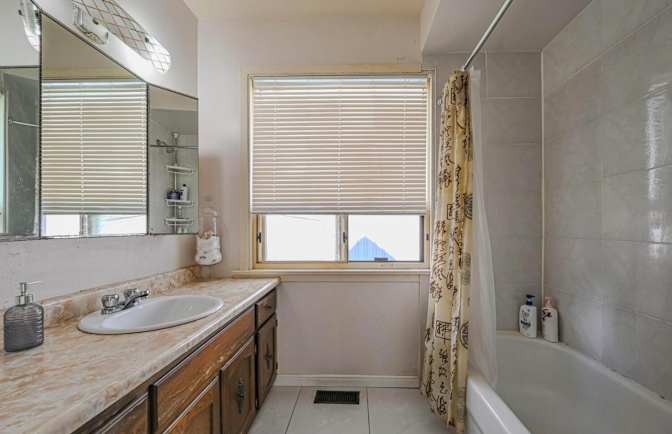 Anna Maria Waskiewicz's room