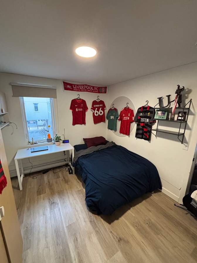 Felix's room