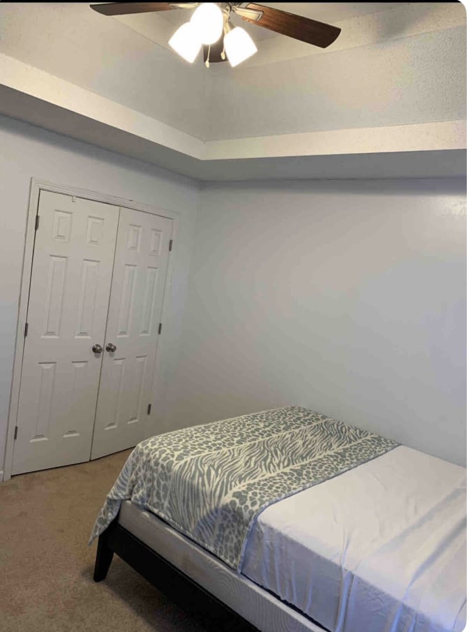 Photo of Shellon's room
