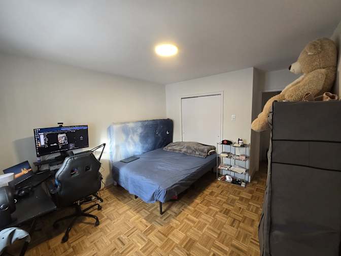 Benny Daniel Tharigopala's room