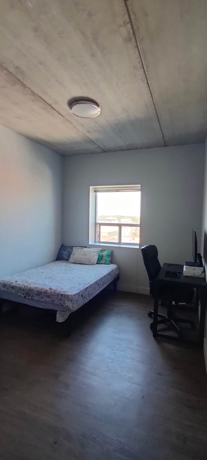 Taher Godhrawala's room