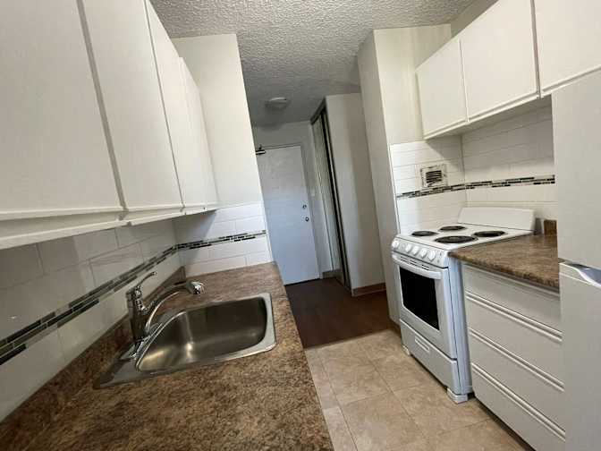 Melike Buyurgan's room