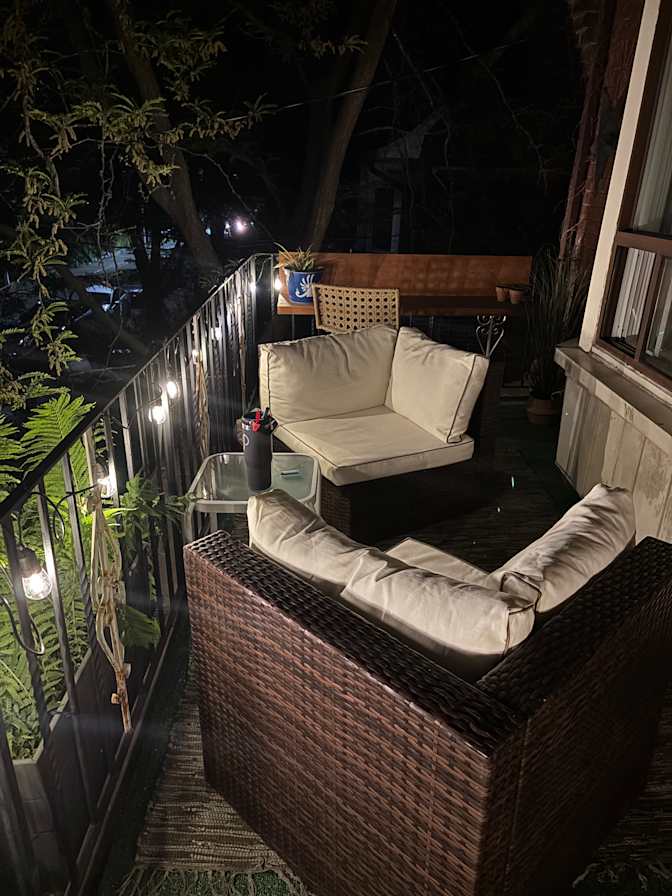 Carrie-Anne Pidgeon's room