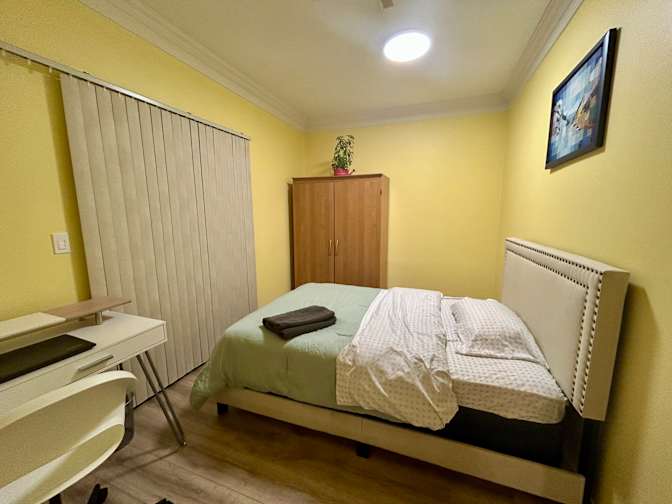 Photo of T G's room