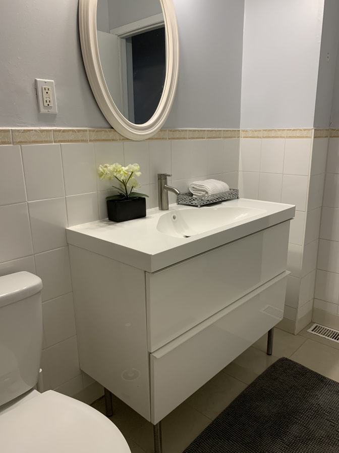 Nick Sarkovski's room