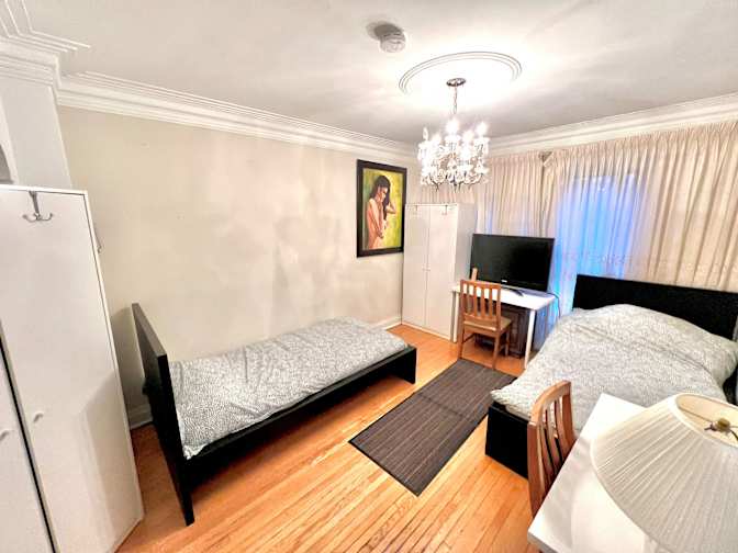 EKC Homestay Toronto's room