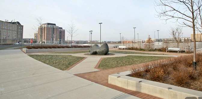 Cozy Cristine's Shared Condo's room