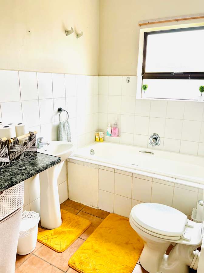 Photo of Linda's room