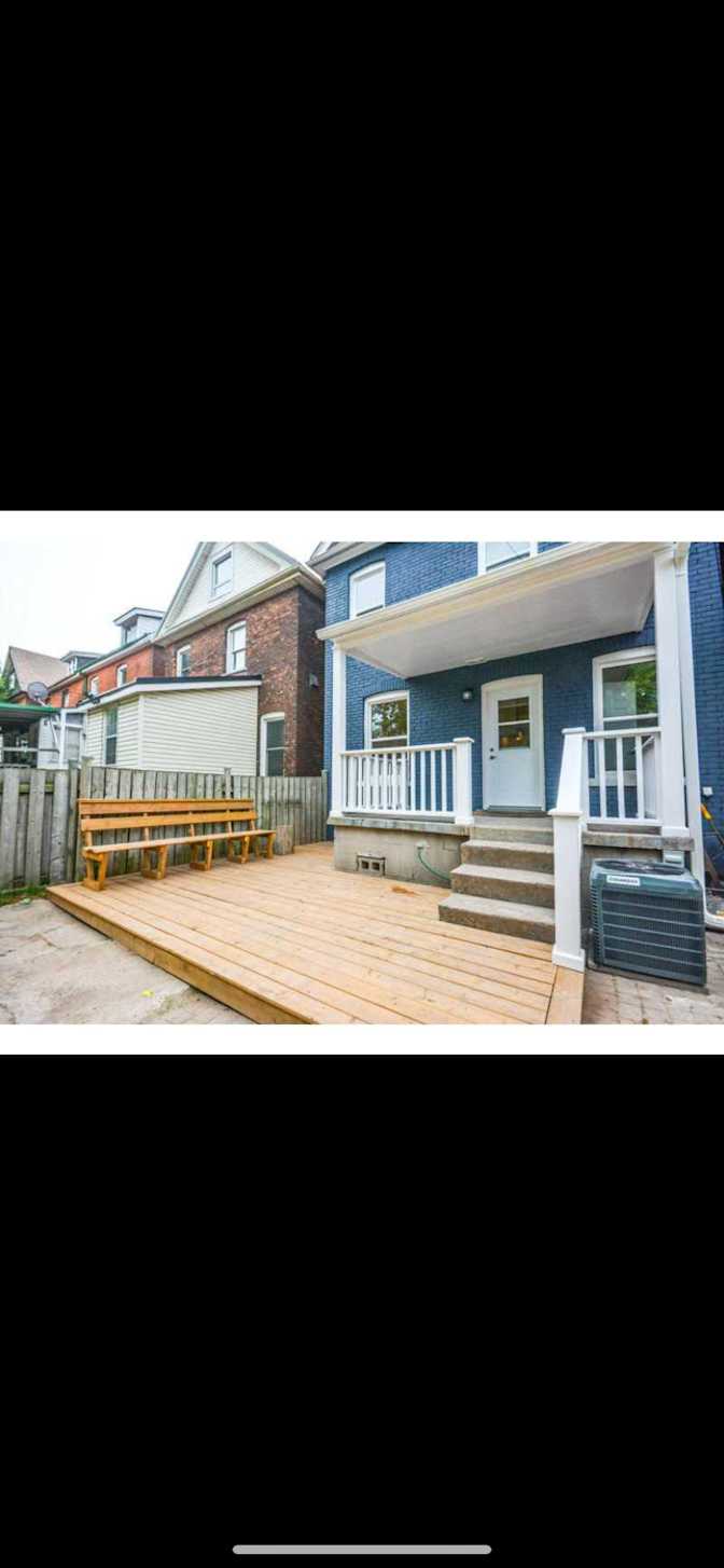 Andres Laguado's room