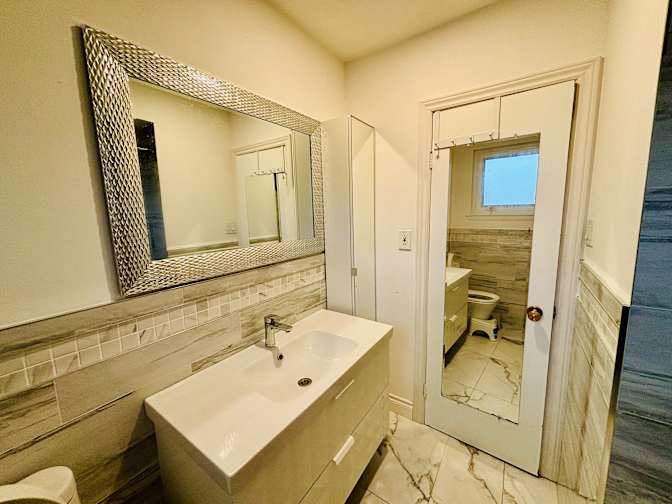 Photo of TRAN's room