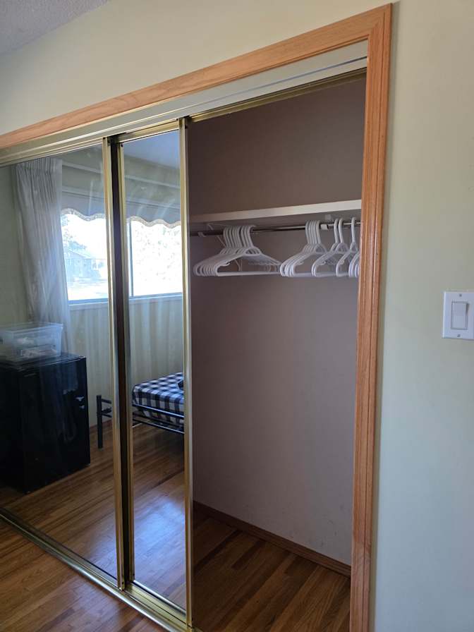 Photo of Forman Crescent's room