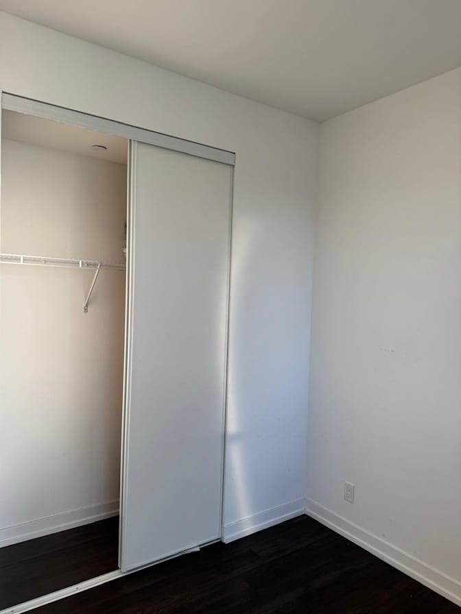 ISAAC JOSE HADAD Y BARQUET's room