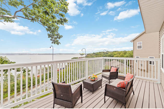 Xiaoye ( Zoe)'s room