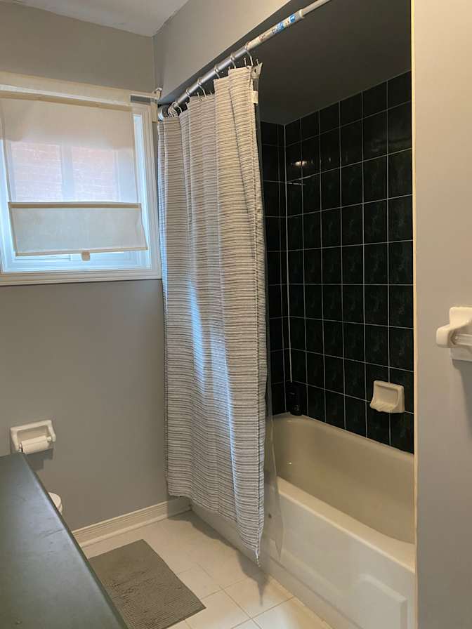 Nirvana Arfaei's room