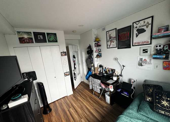 Photo of Alice's room