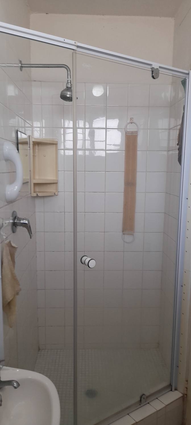 Photo of Marc_in_PLUMSTEAD's room