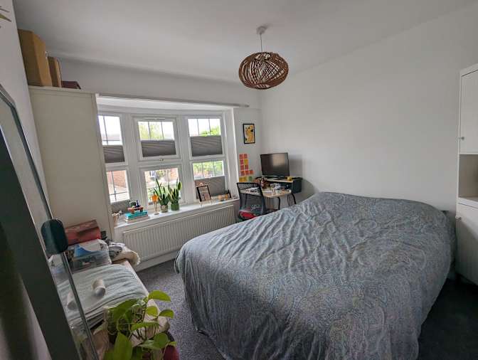 Photo of Aron's room