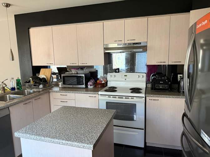 Rahkin Kassam's room