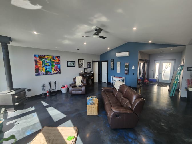 Adrienne kendall's room