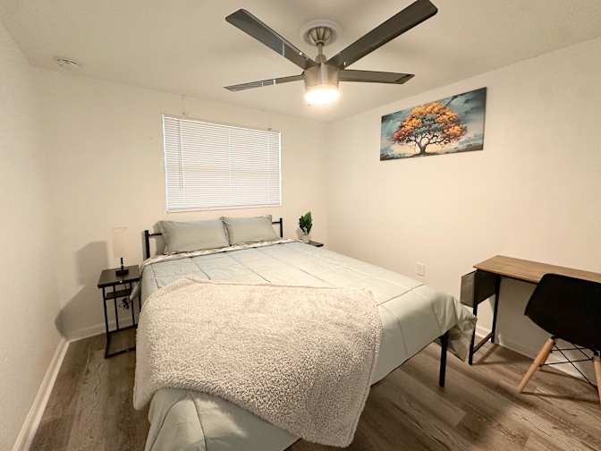 Photo of PadSplit's room
