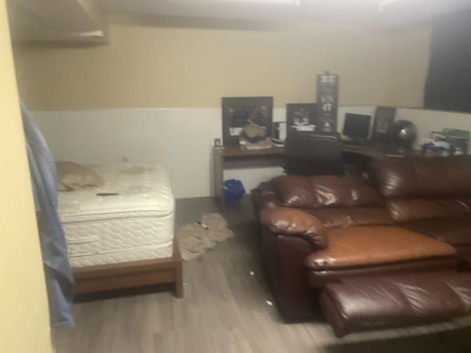 Kinsley Pearen's room