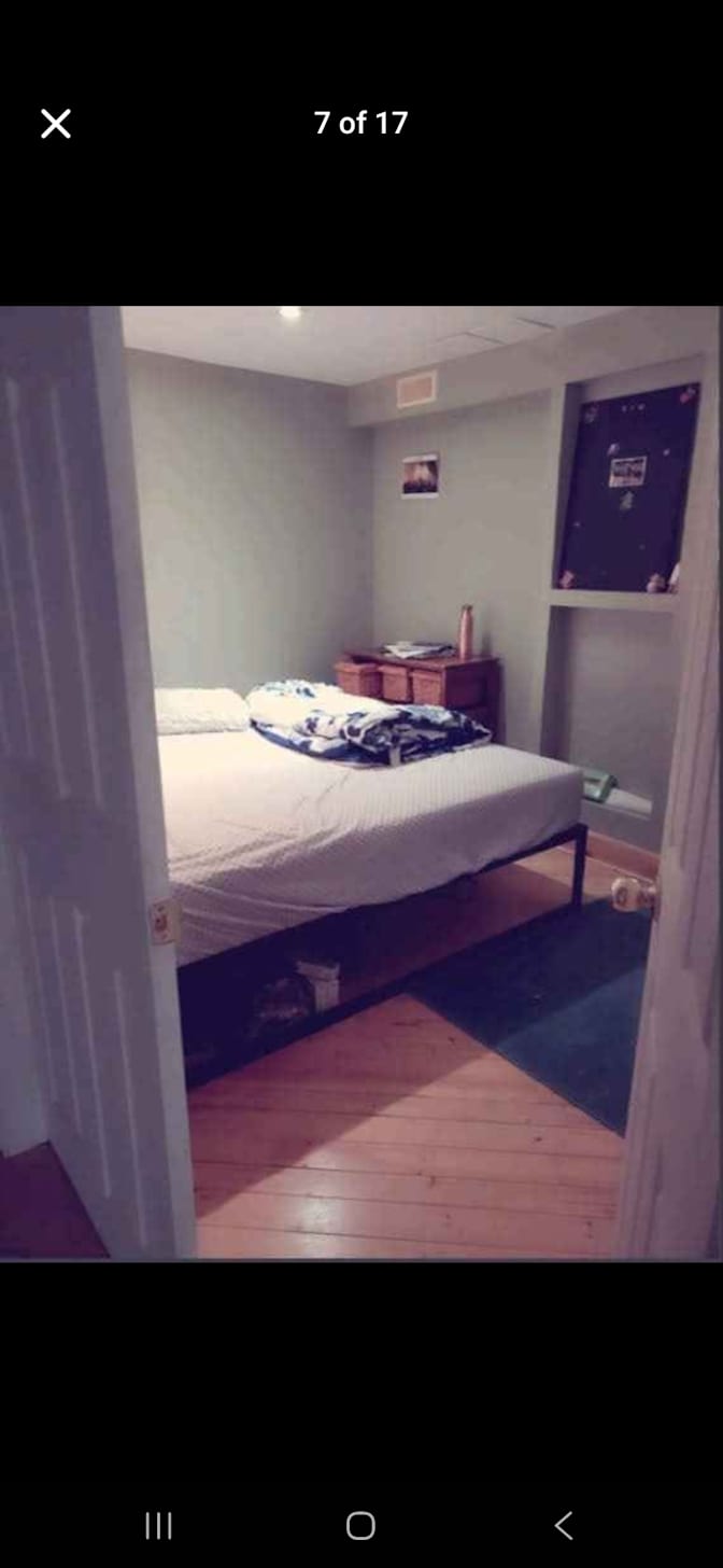 Michelle Amiri's room