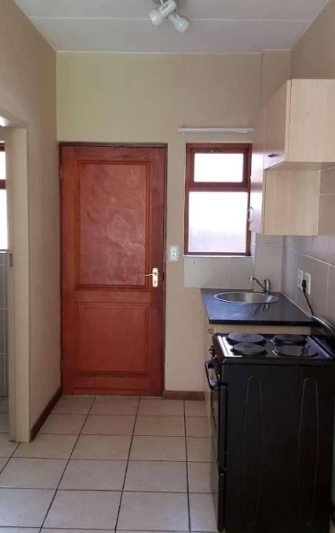 Photo of ROLIVHUWA BISHOP RAMAGOMA's room