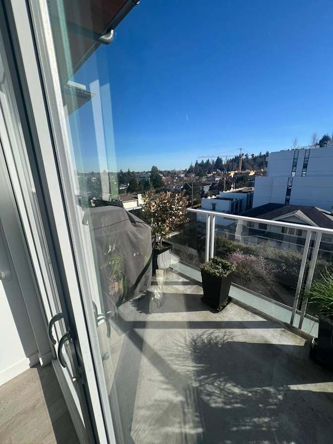 rodrigo arias's room