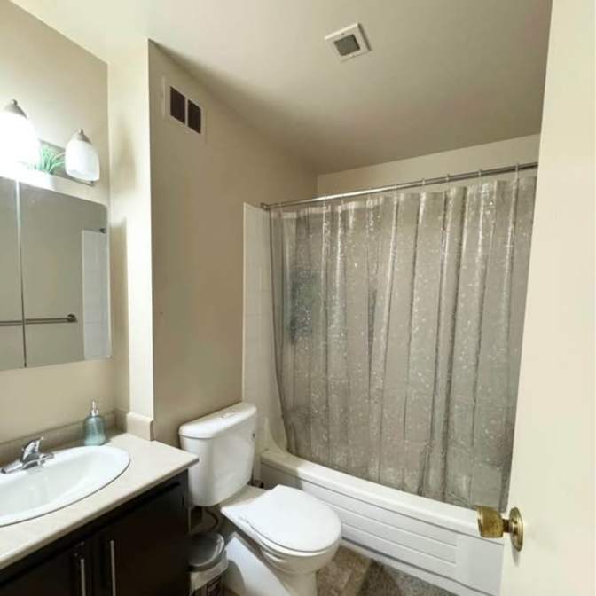 Marieyi De La Mota's room