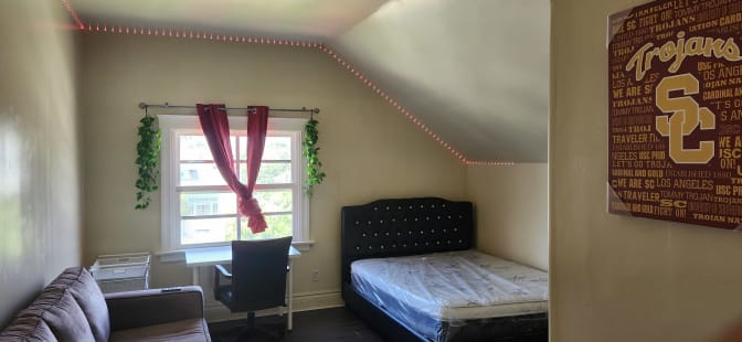 Photo of Leo's room