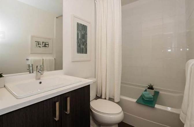 CELINE NGUYEN's room