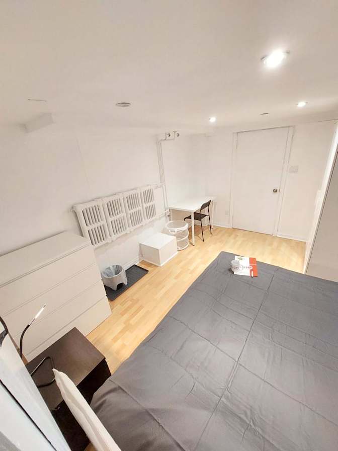 EKC Homestay Toronto's room