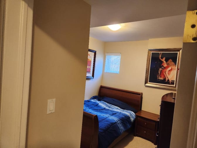 shamim hassan pour's room