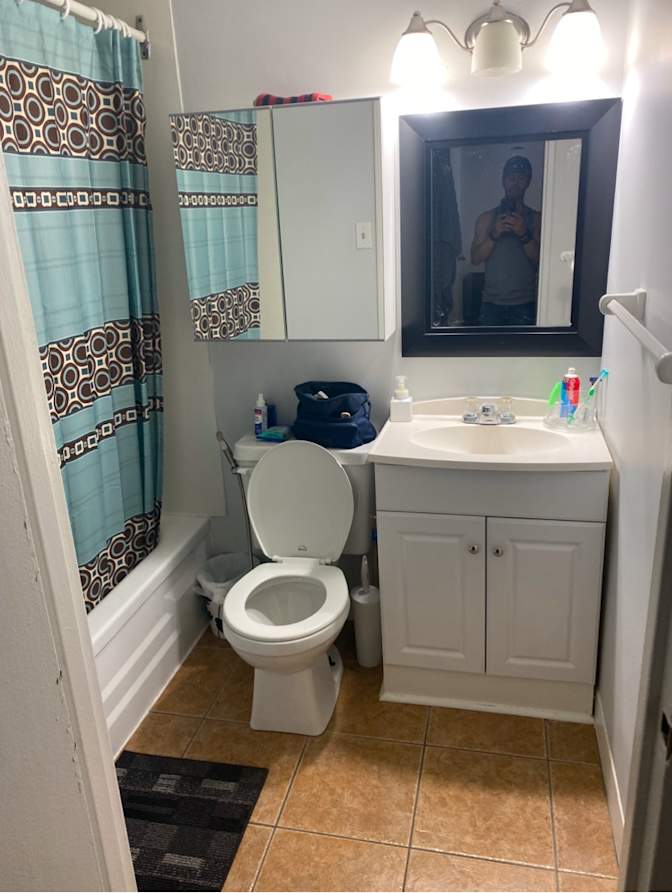 Carlo Jessah Cesario's room