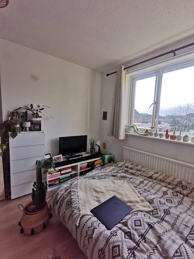Photo of Taylor's room