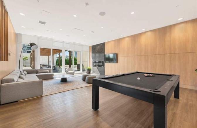 shessid Avila's room