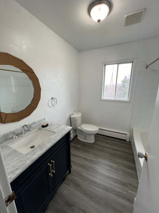 Aakash Bhogal's room