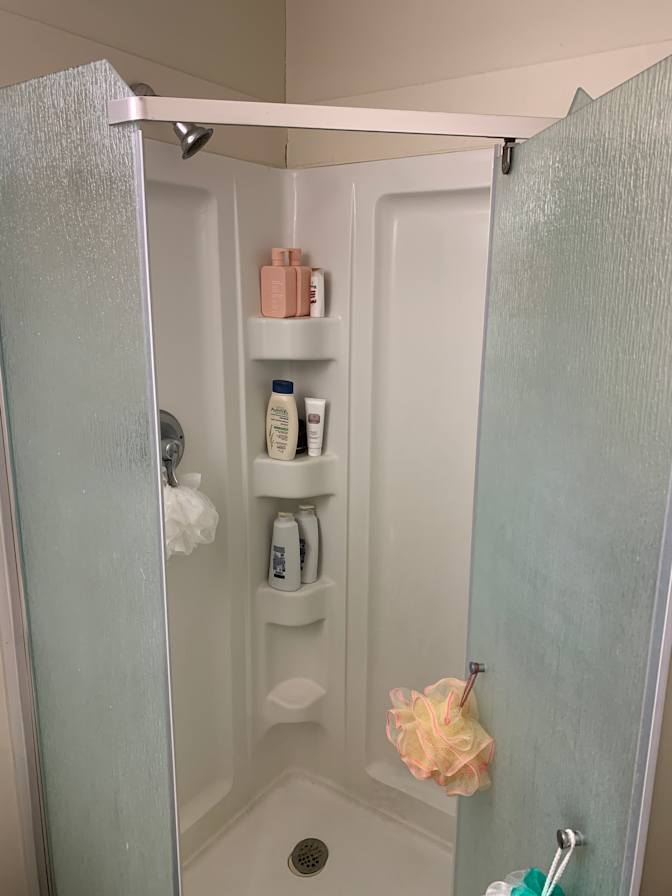 shruti singhvi's room